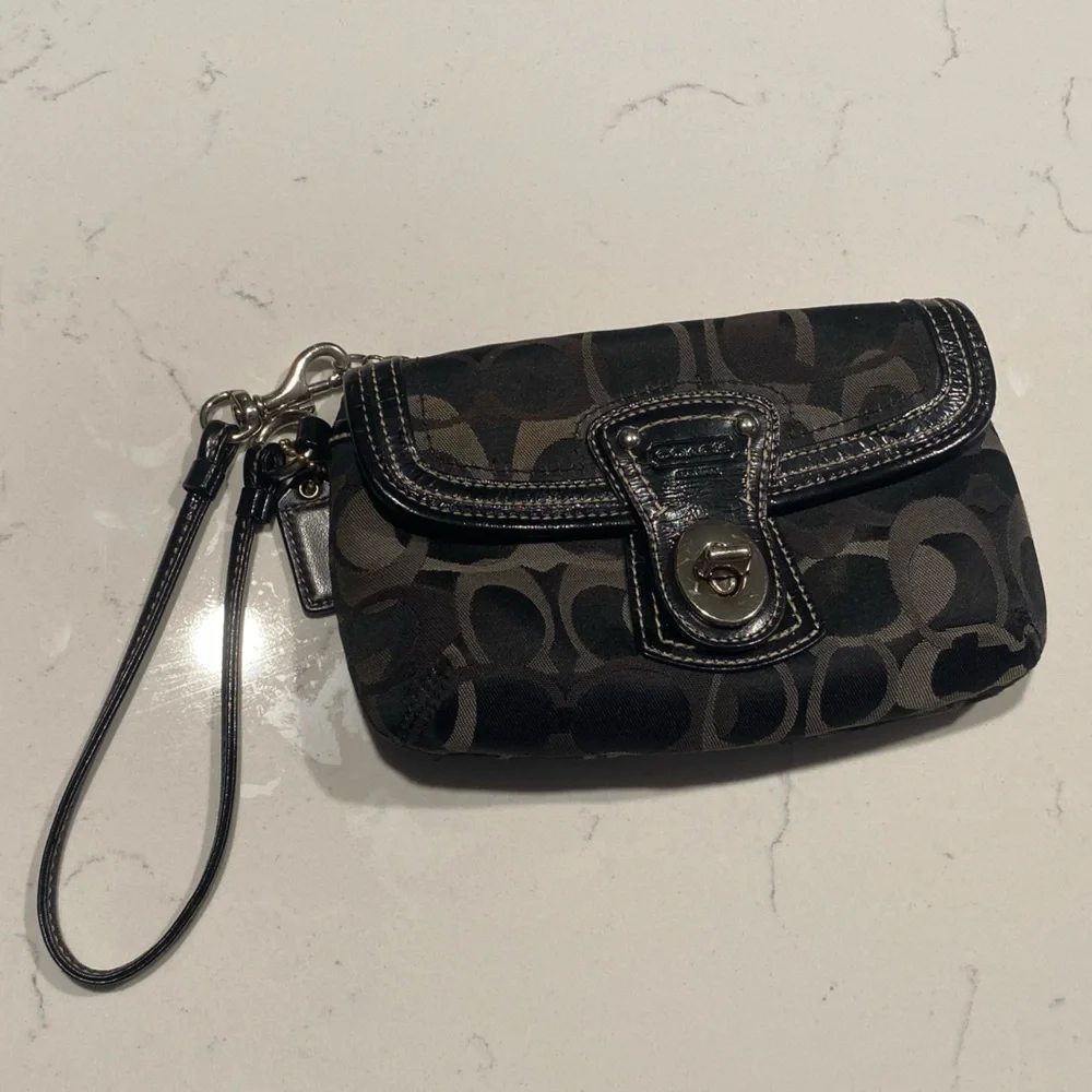 Black Coach Wristlet - Picture 1 of 6